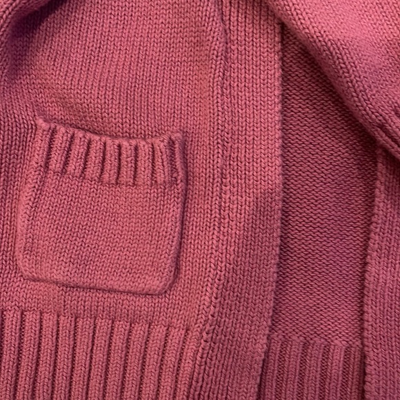 Old navy cardigan in a pretty mauve color. - Picture 4 of 5